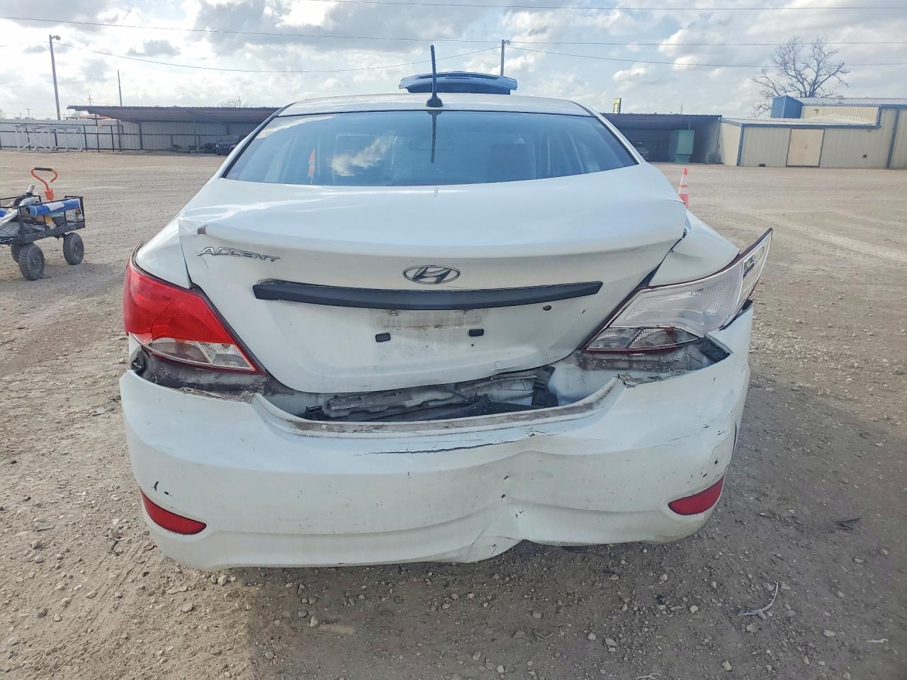 KMHCT4AE1GU060020 · 2016 HYUNDAI ACCENT · 6/12