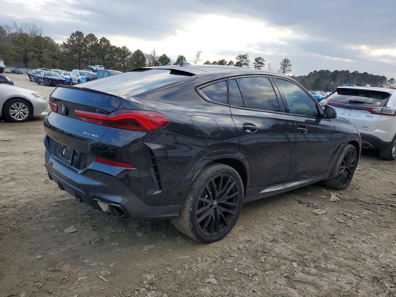5UX33EX05S9Z93693 · 2025 BMW X6 · 3/13