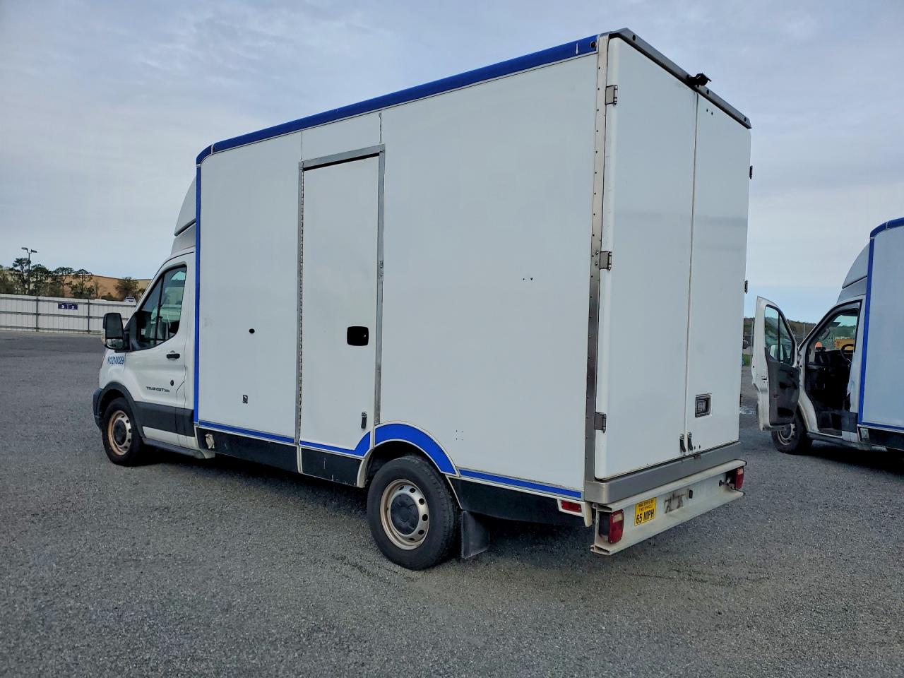 1FDBW5Z84LKB80312 · 2020 FORD TRANSIT · 2/13