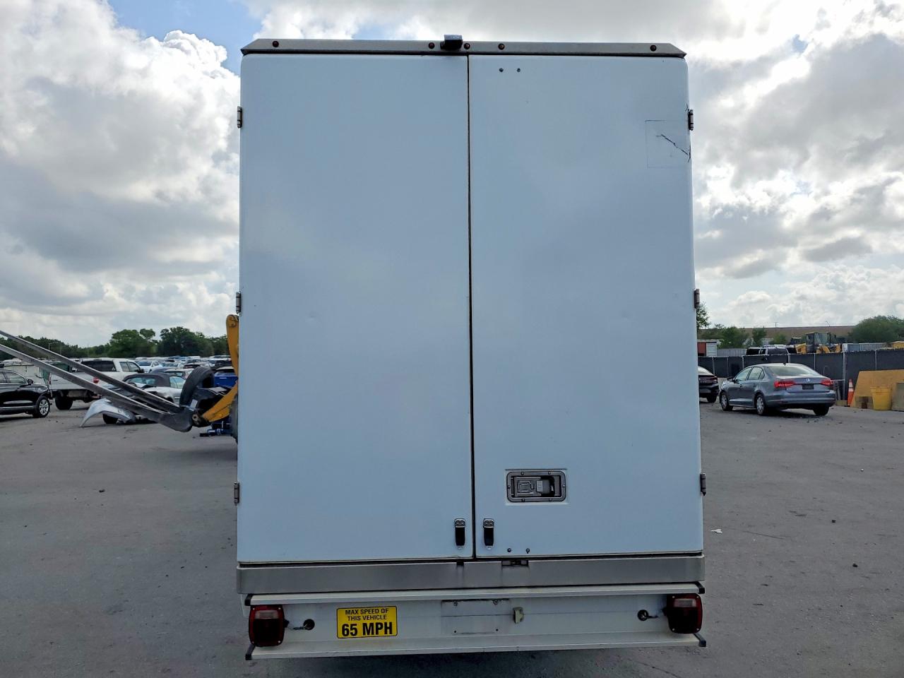 1FDBW5Z81LKB80333 · 2020 FORD TRANSIT · 6/13