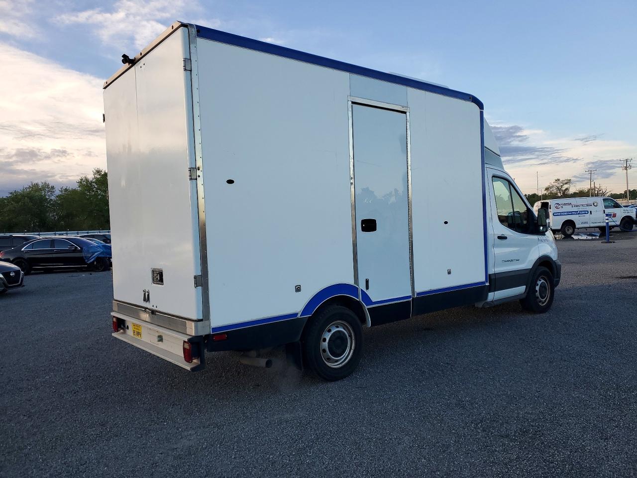 1FDBW5Z81MKA79942 · 2021 FORD TRANSIT · 3/13