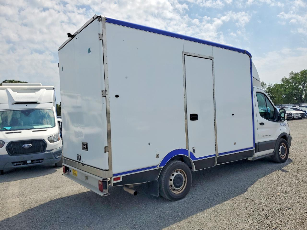 1FDBW5Z87MKA84319 · 2021 FORD TRANSIT · 3/13
