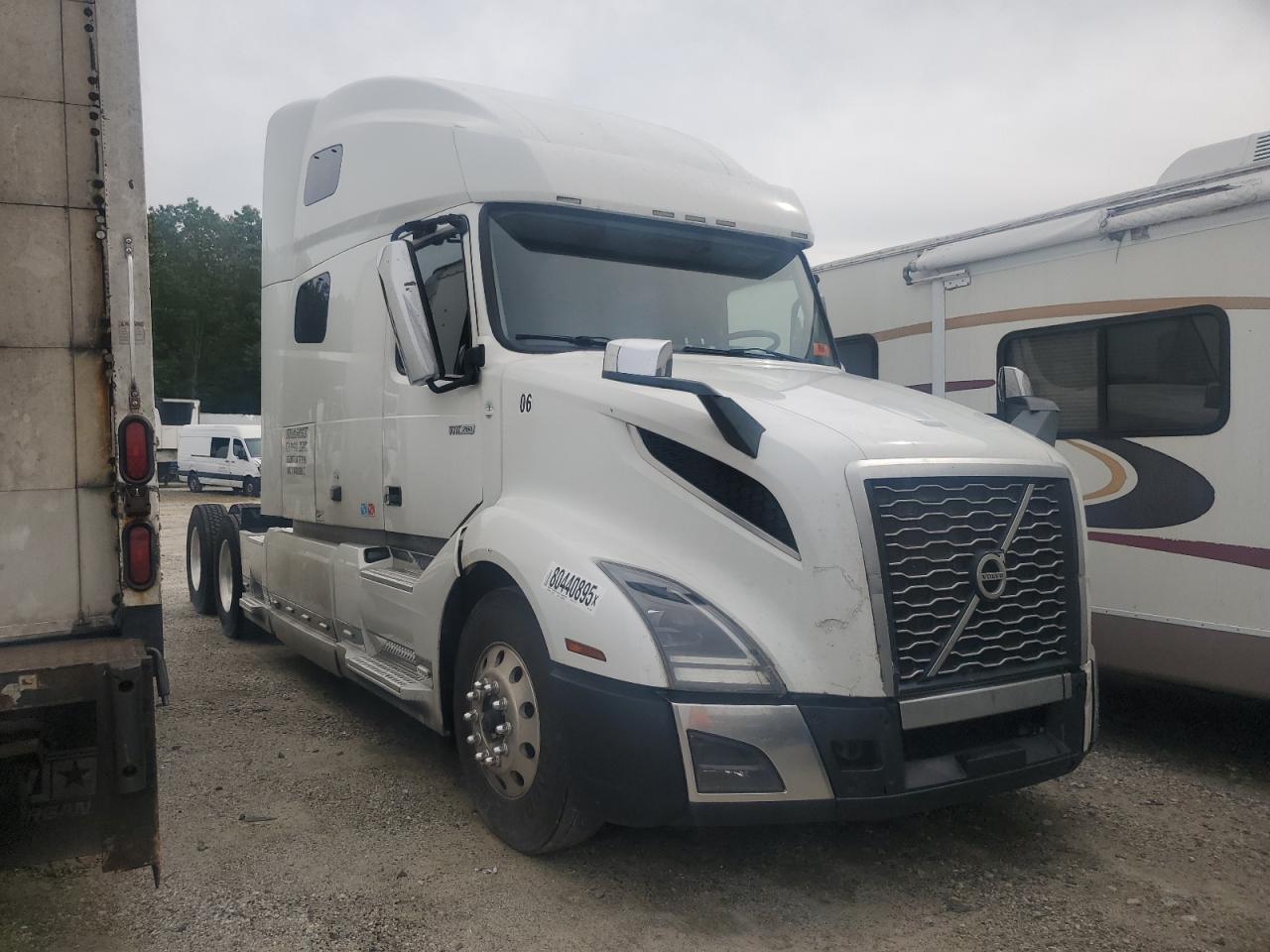 4V4NC9TH2KN220656 · 2019 VOLVO VN