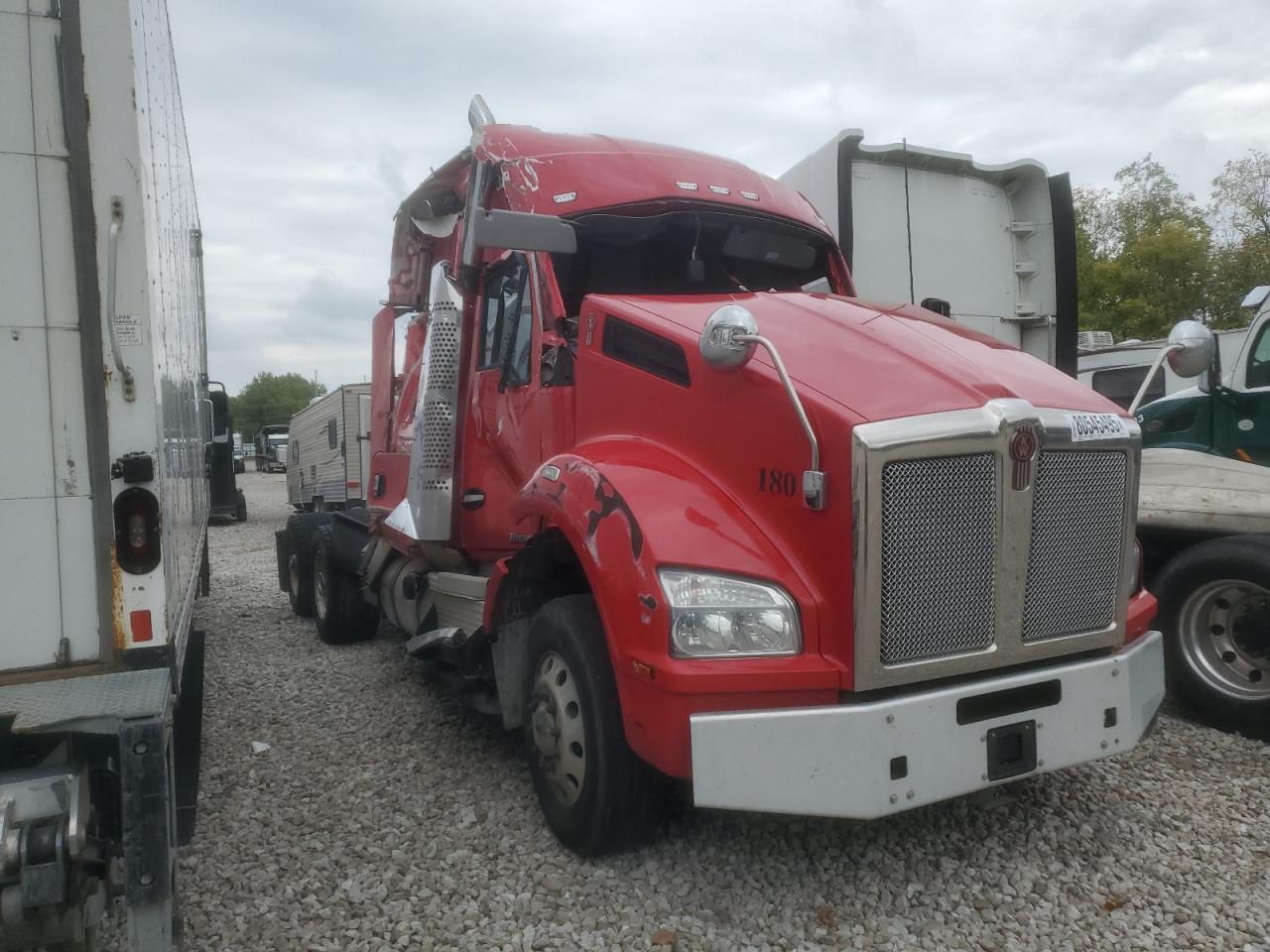 2020 KENWORTH T880