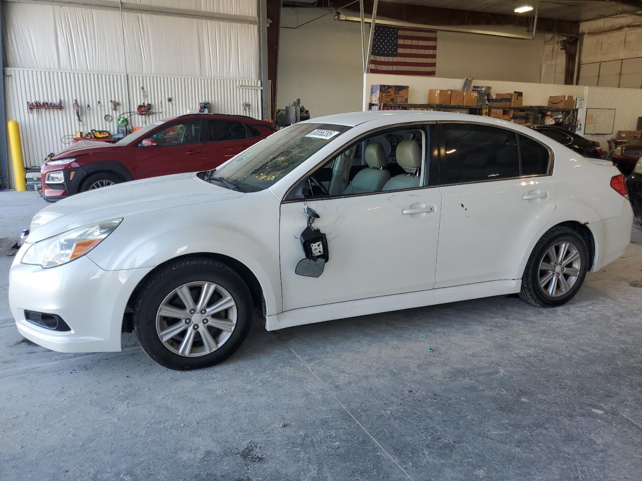4S3BMCC60B3223655 · 2011 SUBARU LEGACY