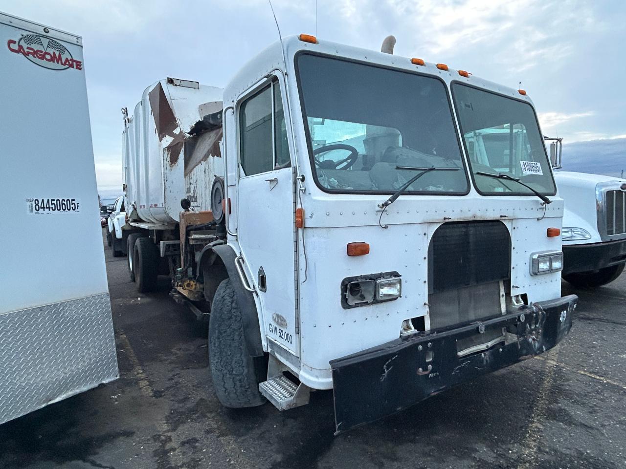 1NPZLT0X63D713956 · 2003 PETERBILT 320
