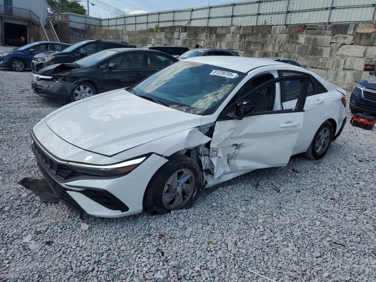 KMHLL4DG9RU824129 · 2024 HYUNDAI ELANTRA SE
