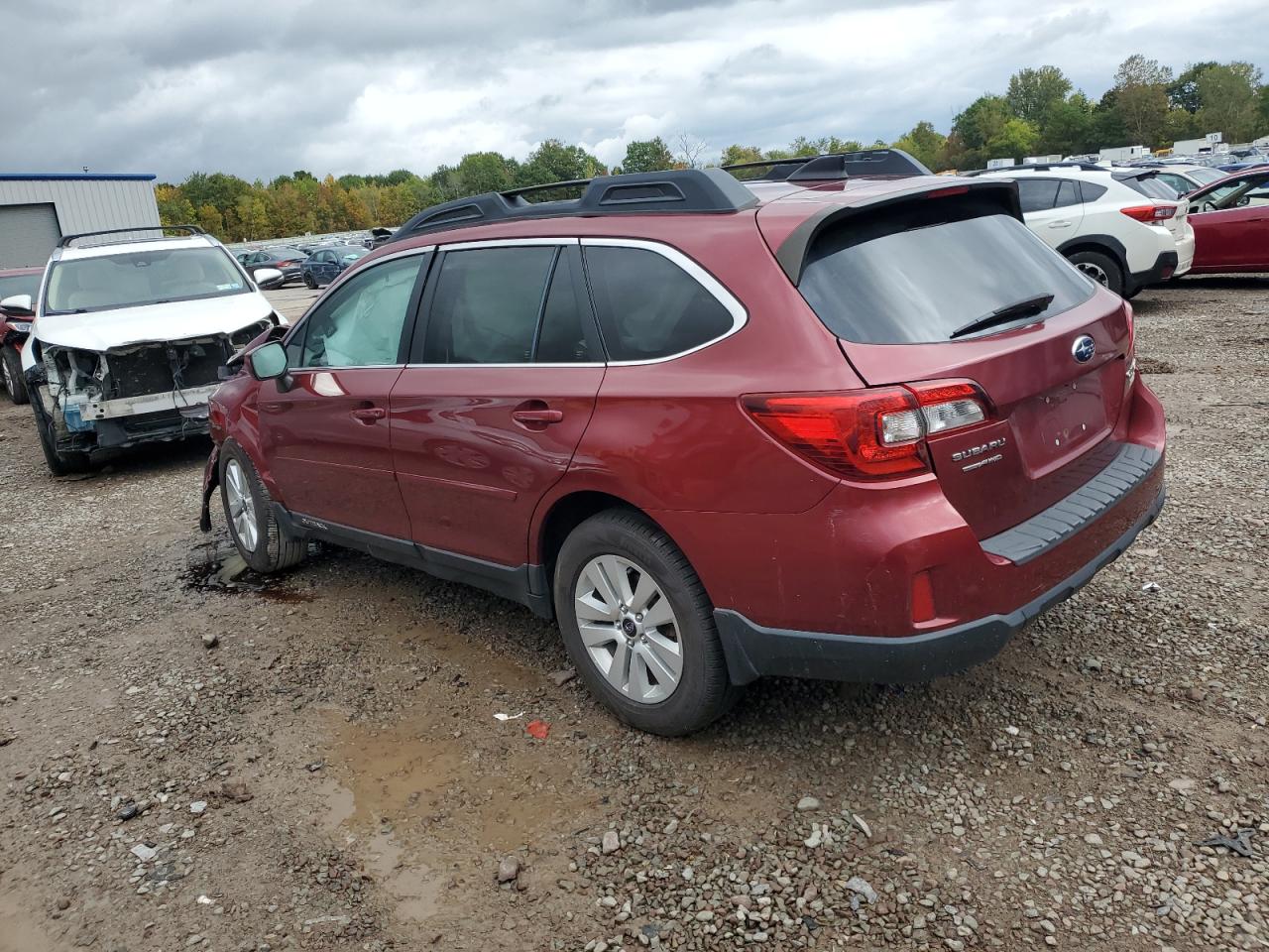 4S4BSACCXG3283834 · 2016 SUBARU OUTBACK · 2/13
