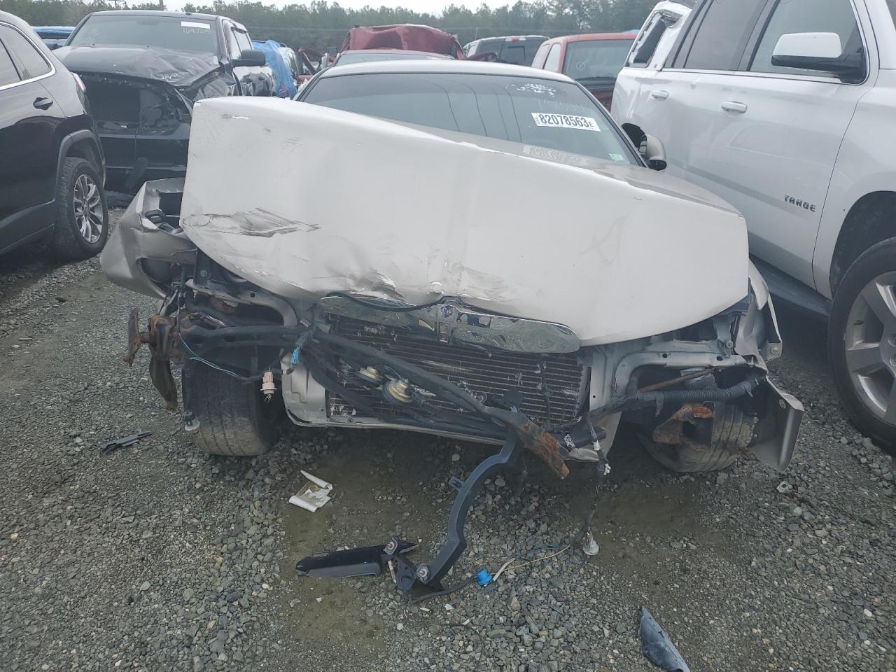 1LNHM81W91Y733042 · 2001 LINCOLN TOWN CAR · 5/13