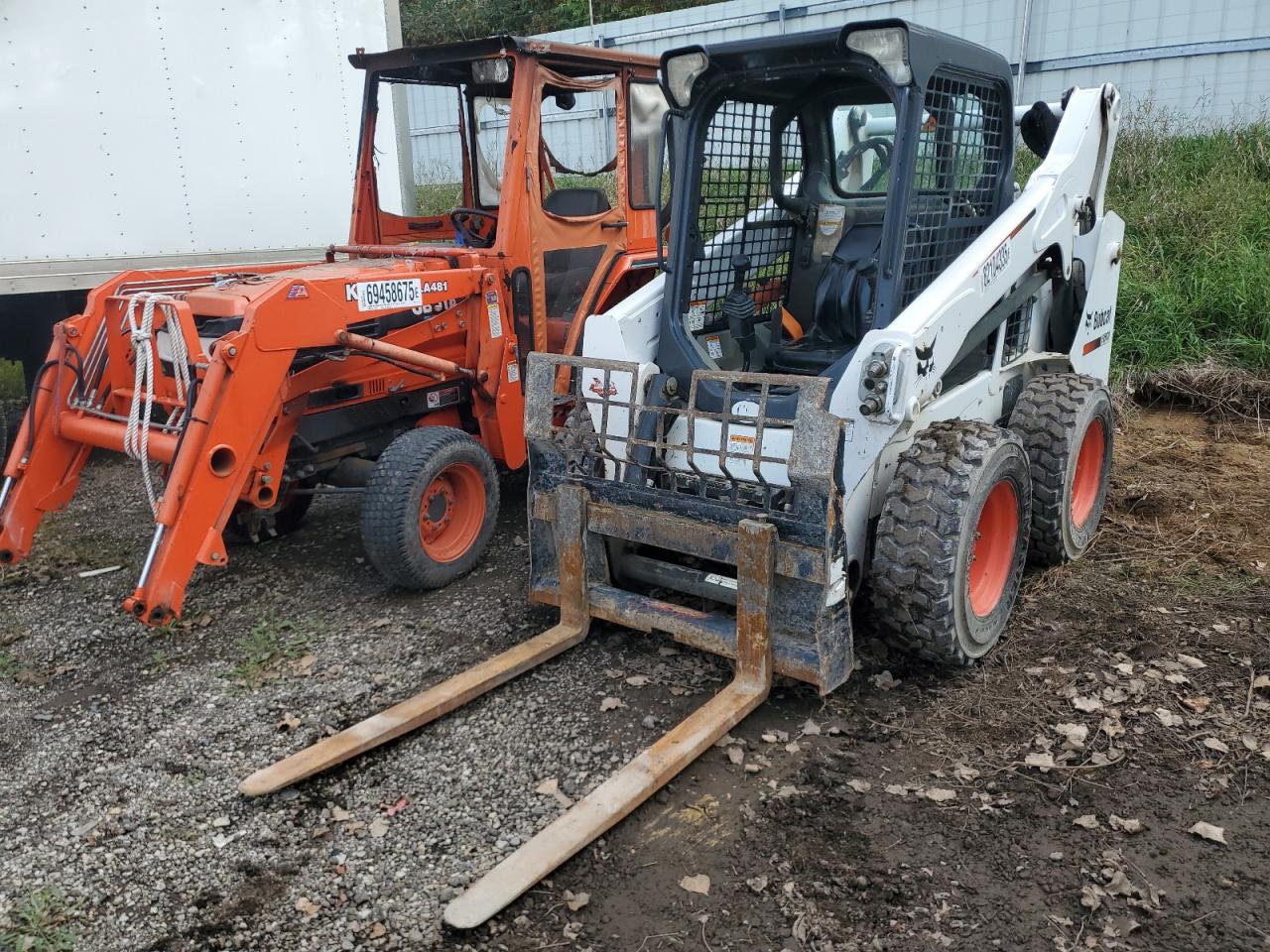 82104335 · 2015 BOBCAT S530 · 2/10