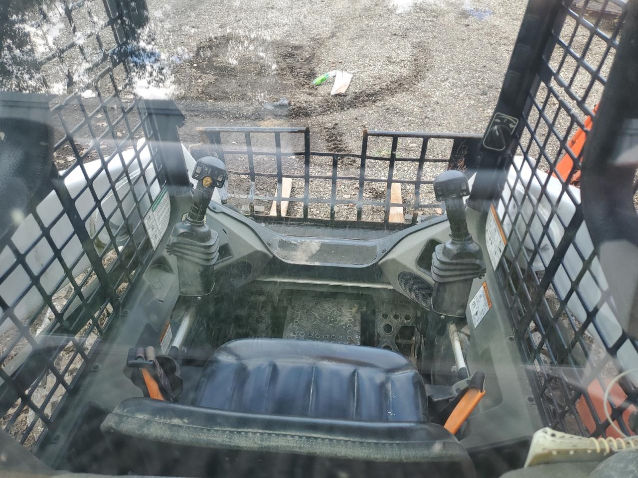 82104335 · 2015 BOBCAT S530 · 5/10