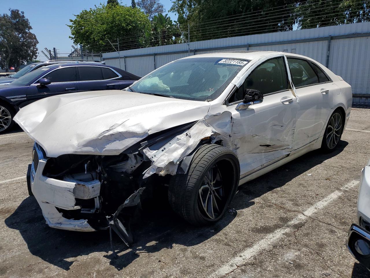 3LN6L5FC2JR605487 · 2018 LINCOLN MKZ