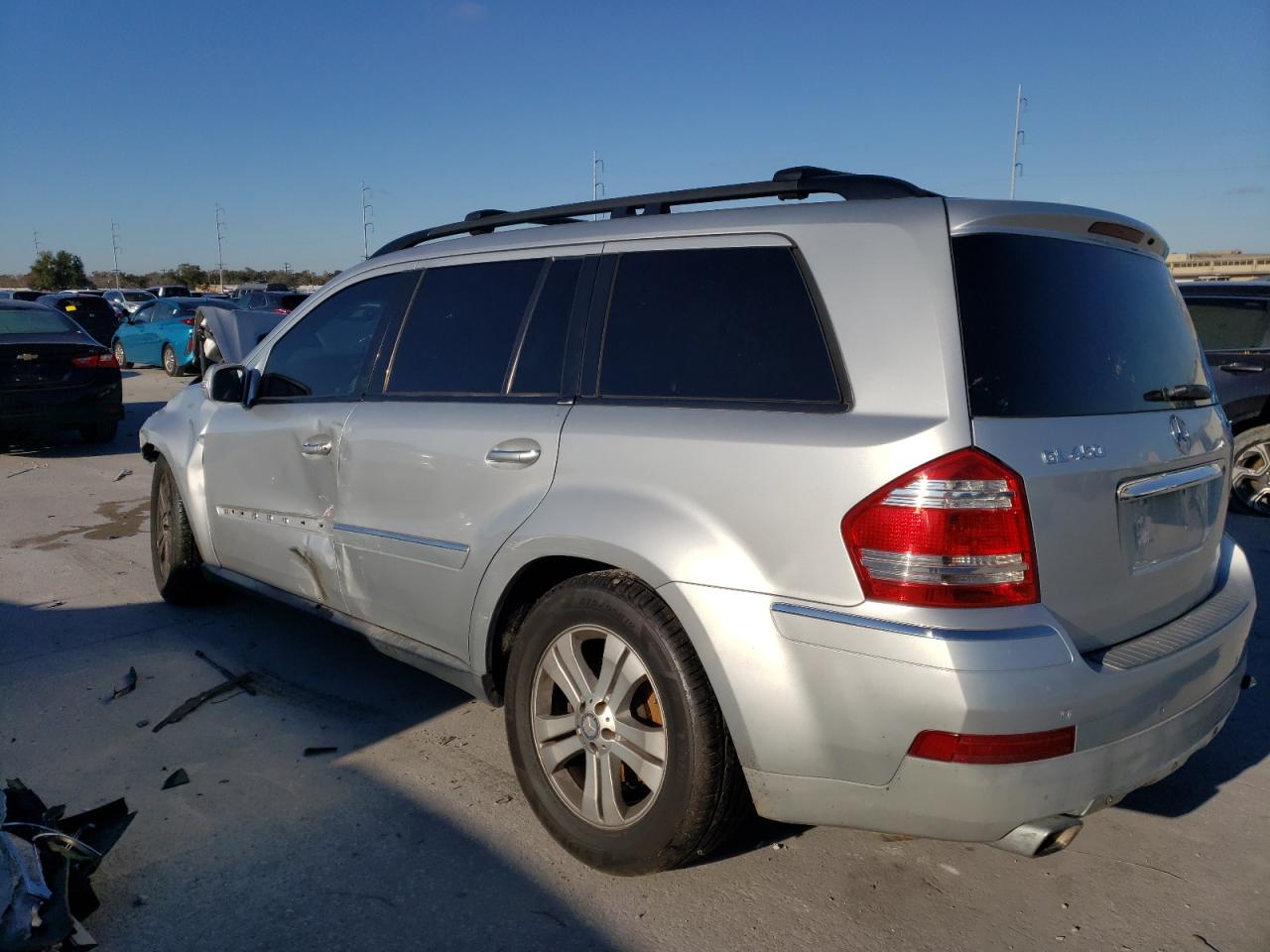 4JGBF71E38A343977 · 2008 MERCEDES-BENZ GL · 2/14