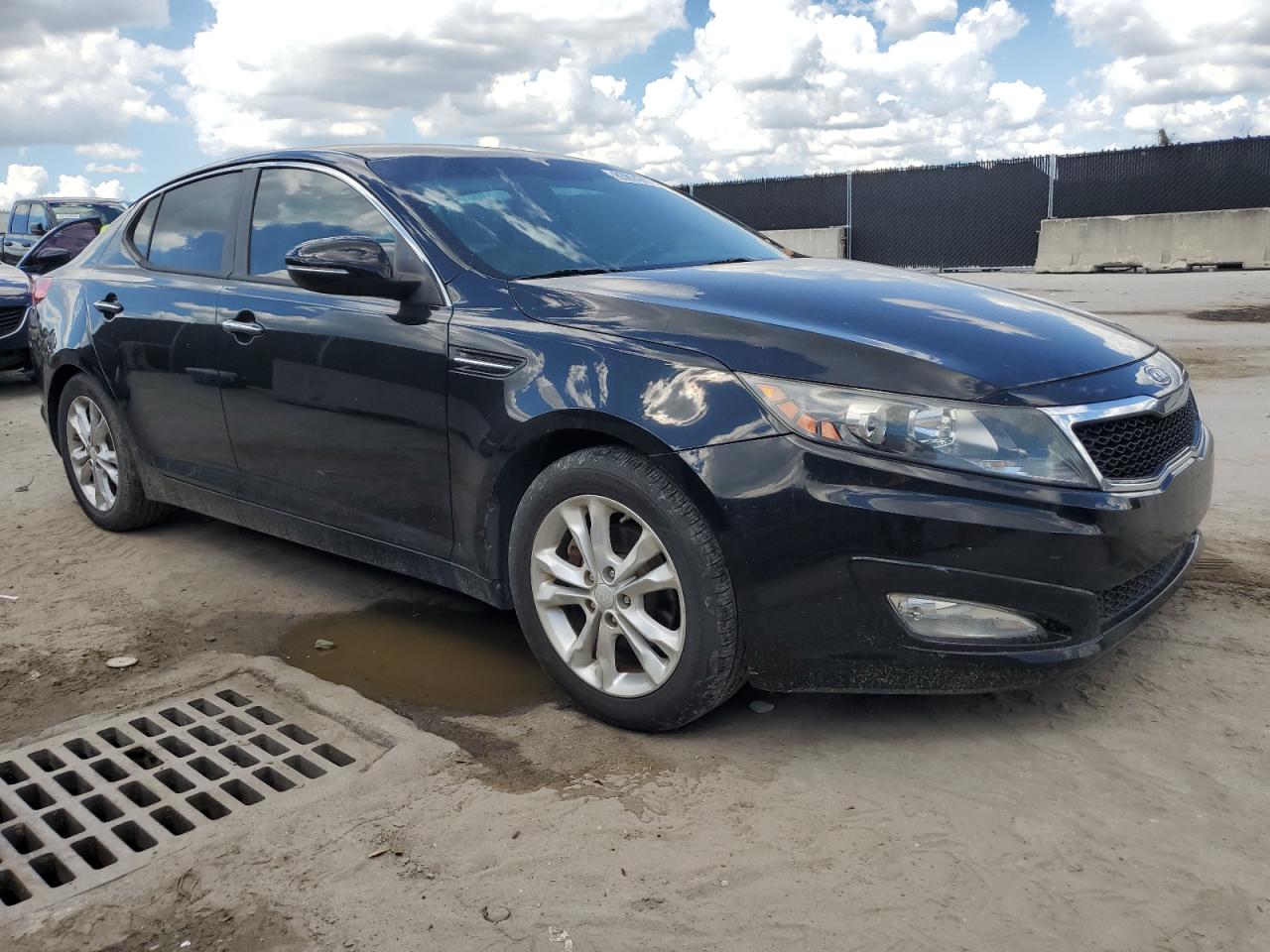 5XXGM4A7XCG019454 · 2012 KIA OPTIMA · 4/12