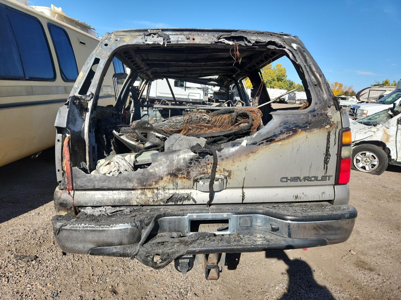 3GNGK26GX4G316782 · 2004 CHEVROLET SUBURBAN · 6/12