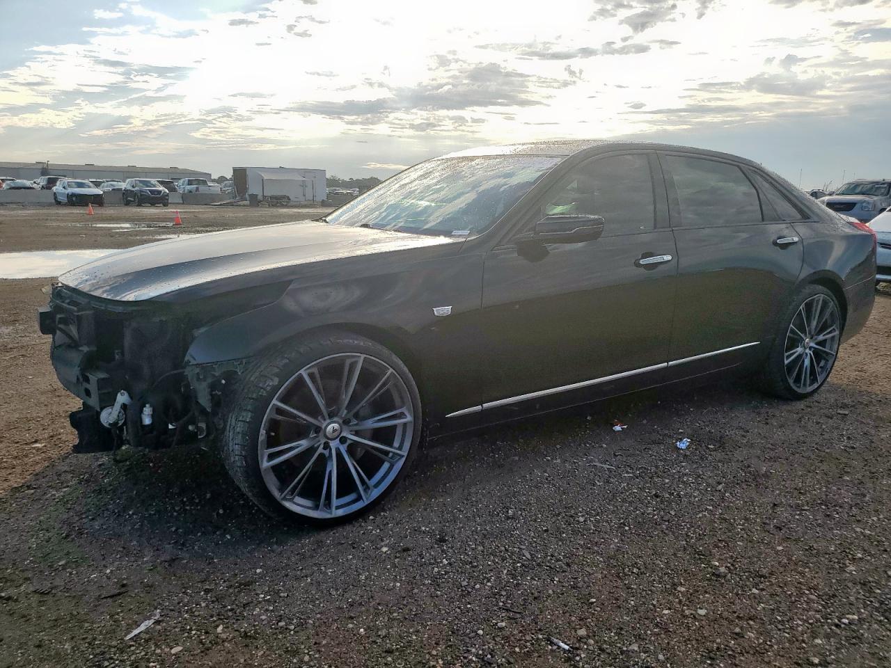 1G6KF5RSXHU154568 · 2017 CADILLAC CT6