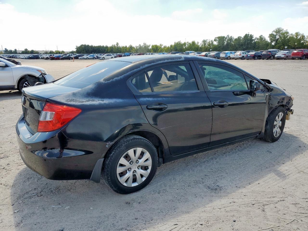 2HGFB2F50CH535818 · 2012 HONDA CIVIC LX · 3/12