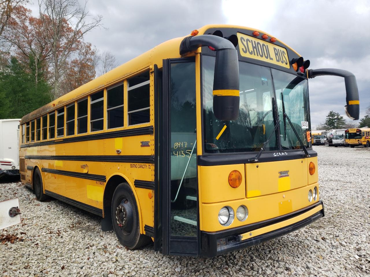 1T7YN4E26C1149987 · 2012 THOMAS SAF-T-LINER HDX