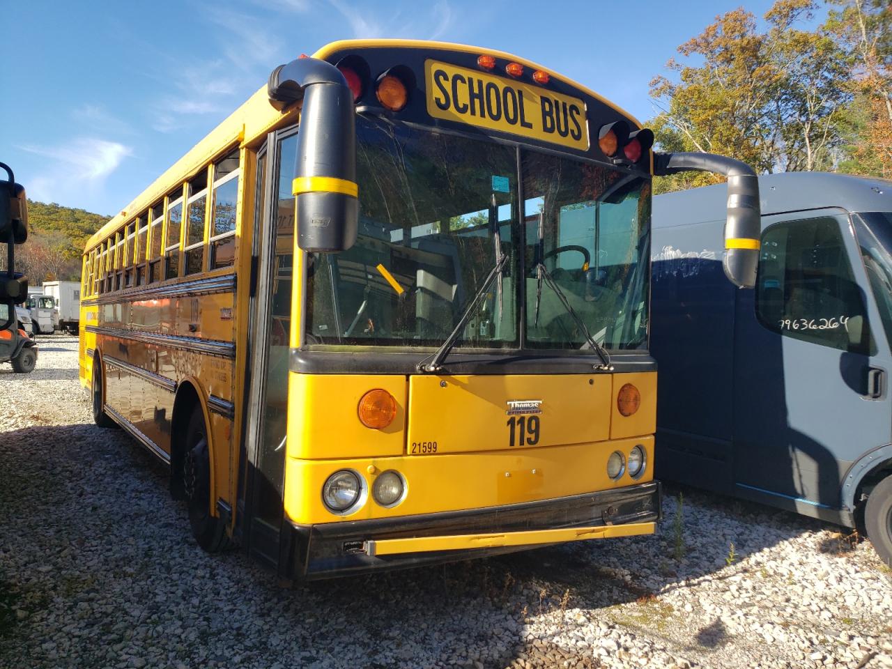 1T7YN4E26C1149990 · 2012 THOMAS SAF-T-LINER HDX