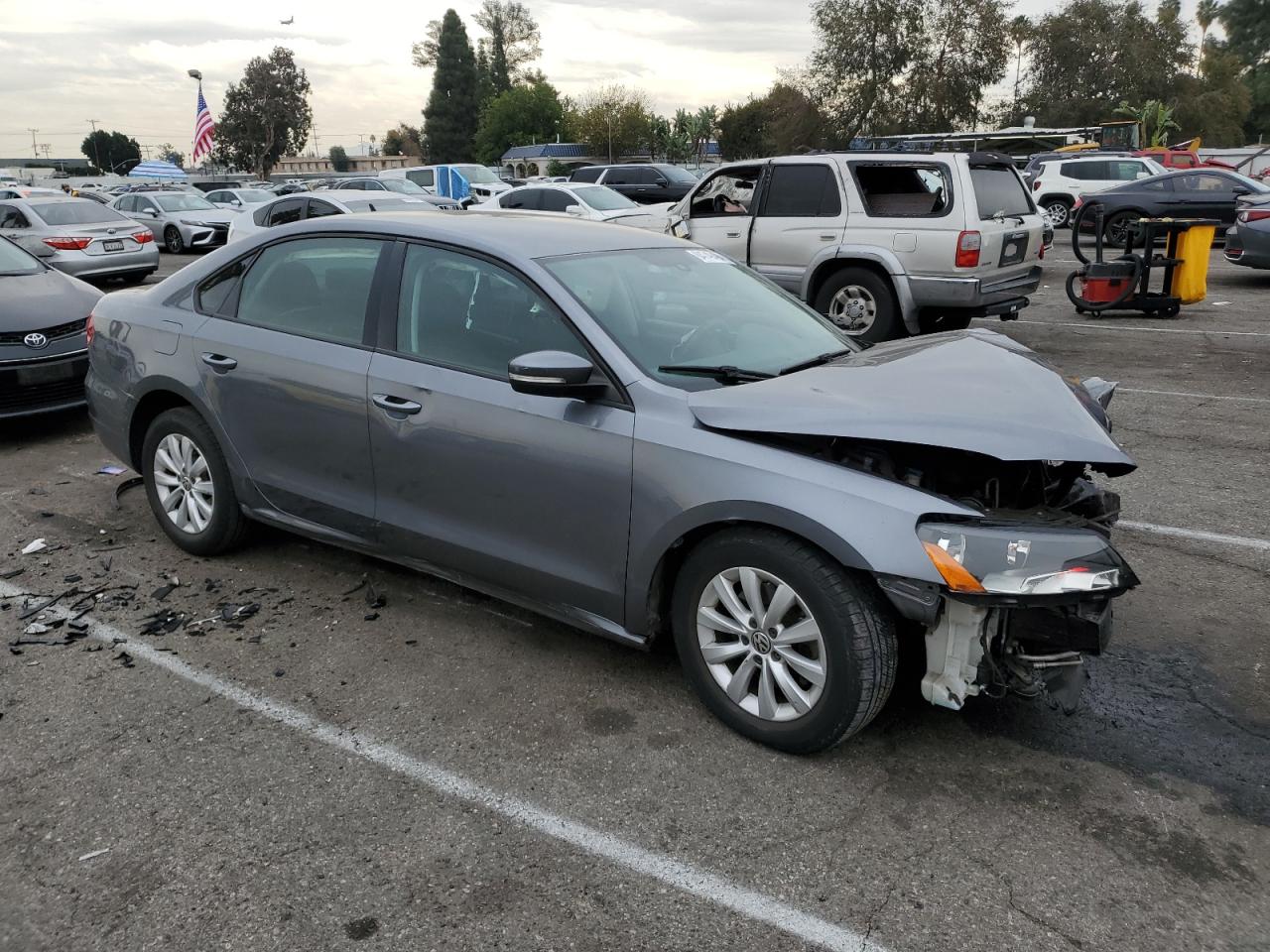 1VWAP7A37DC083719 · 2013 VOLKSWAGEN PASSAT · 4/12