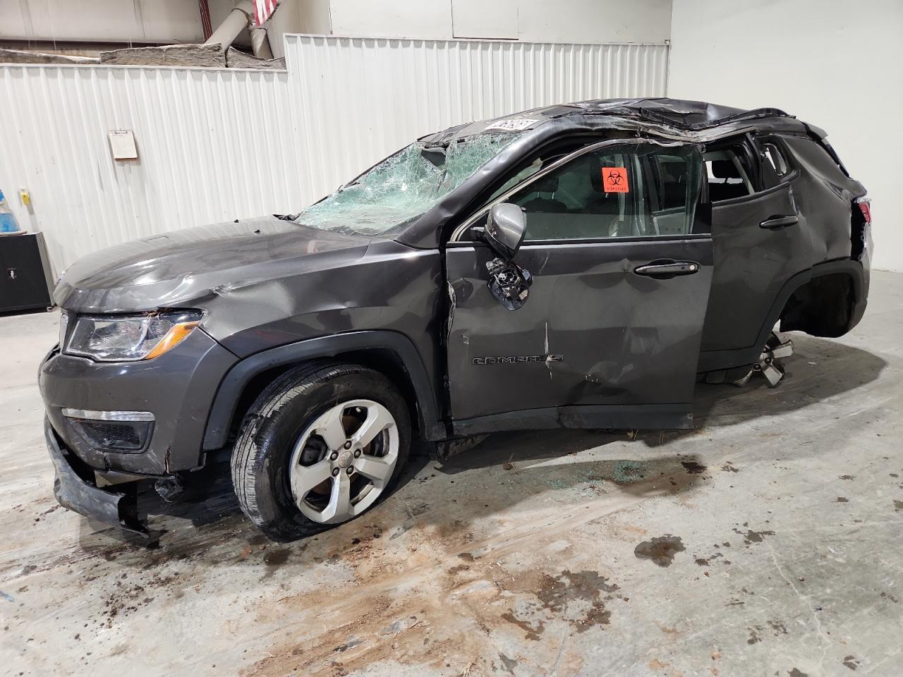 3C4NJCBB7LT141545 · 2020 JEEP COMPASS