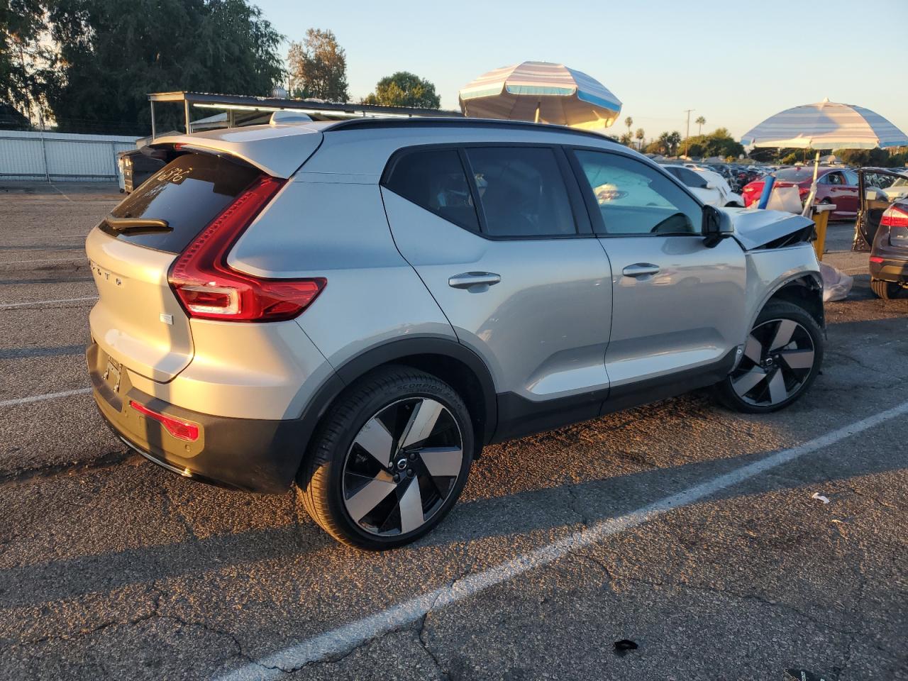 YV4ER3XL7R2232557 · 2024 VOLVO XC40 · 3/13