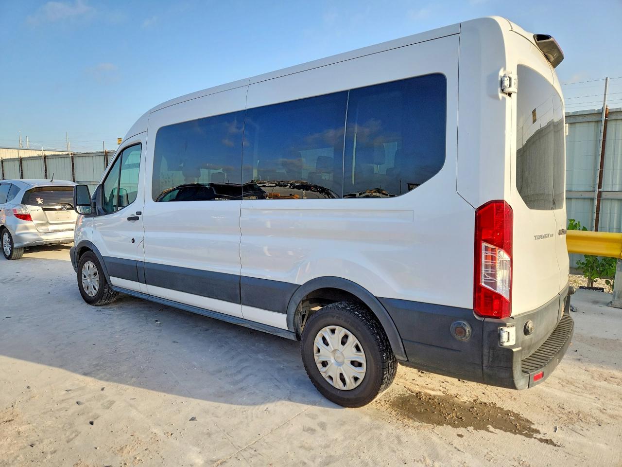 1FBAX2CM7KKA63814 · 2019 FORD TRANSIT · 2/14