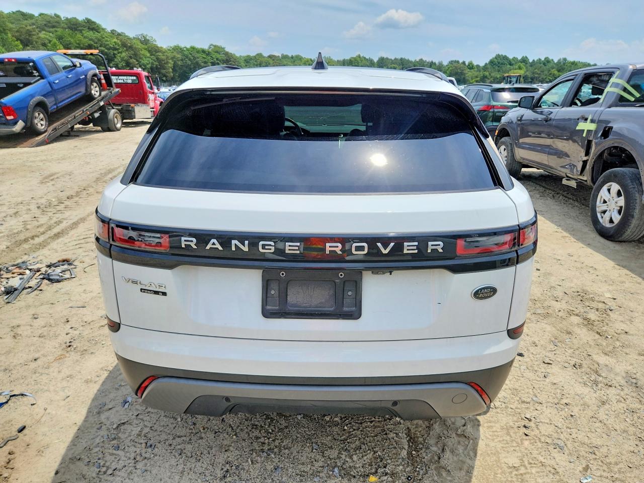 SALYB2RX5JA766433 · 2018 LAND ROVER RANGE ROVER VELAR · 6/13