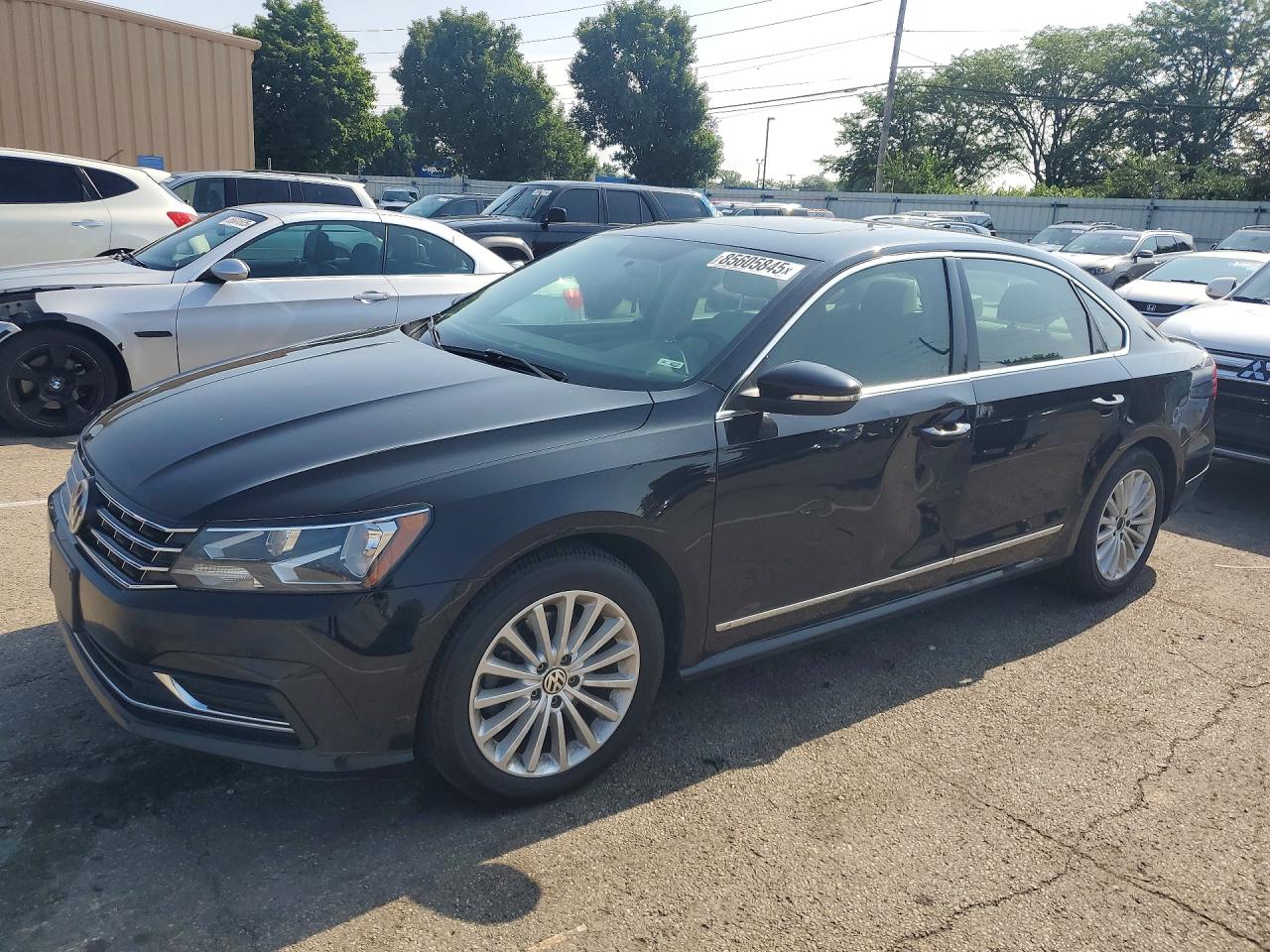1VWBT7A38GC030015 · 2016 VOLKSWAGEN PASSAT