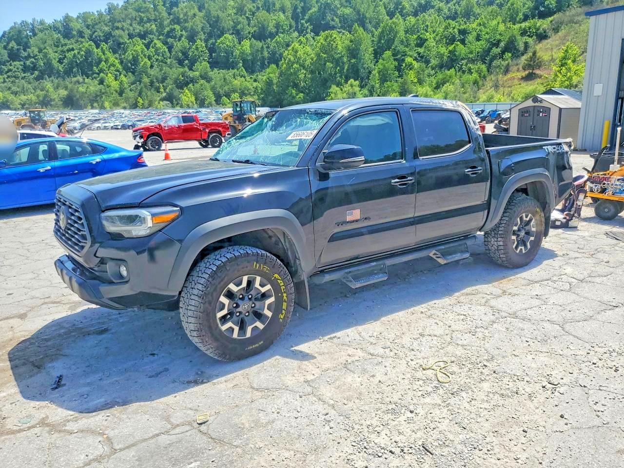 3TMCZ5AN6PM553737 · 2023 TOYOTA TACOMA