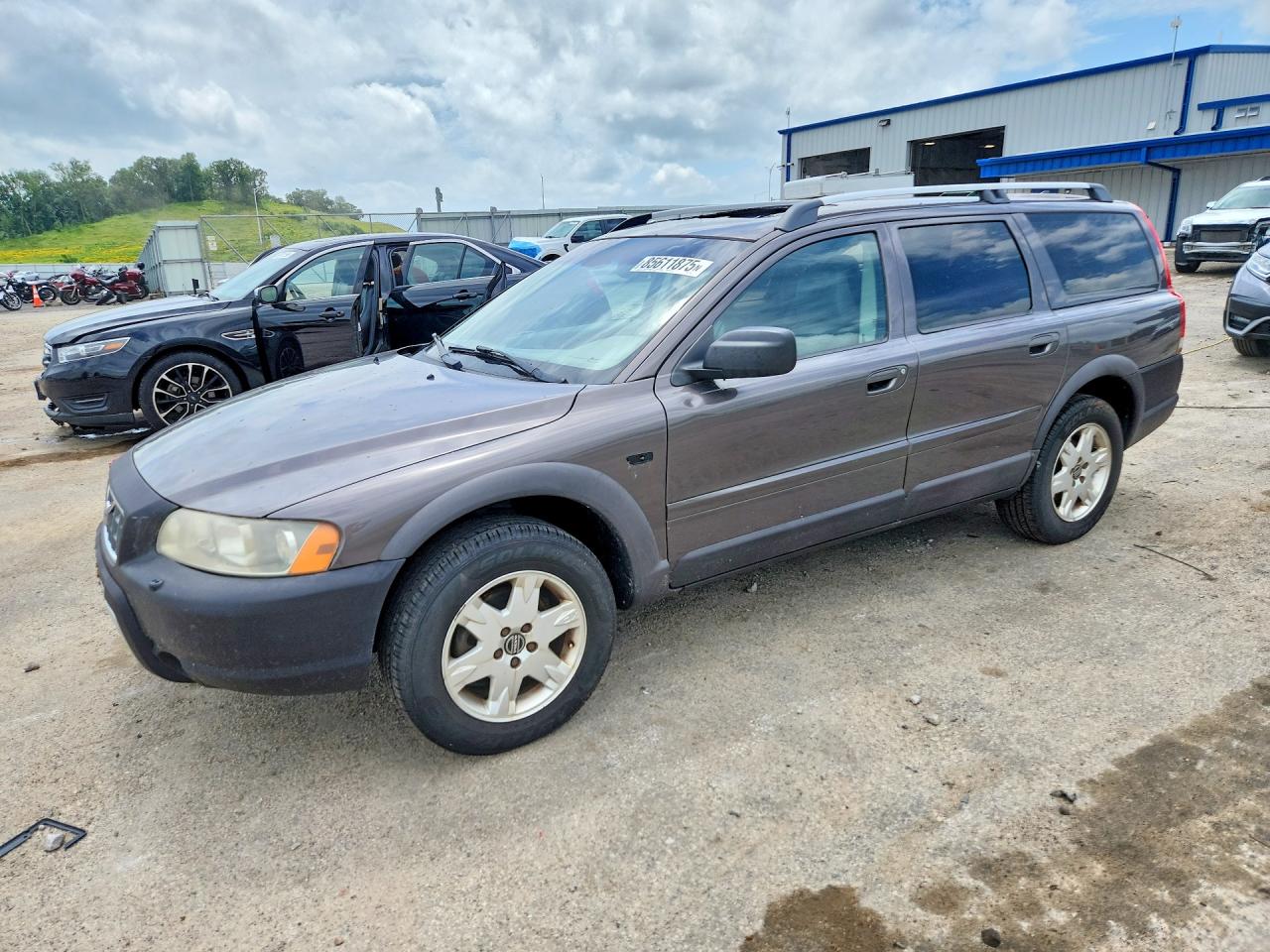 2005 VOLVO XC70