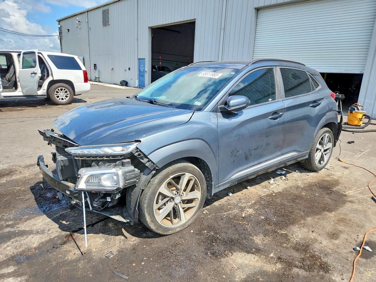 KM8K3CA54KU231616 · 2019 HYUNDAI KONA