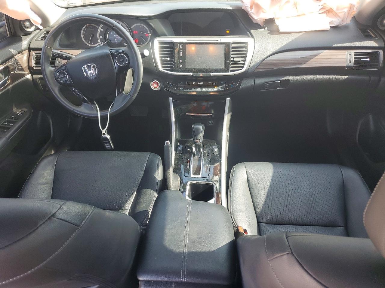 1HGCR3F89HA042773 · 2017 HONDA ACCORD · 8/13