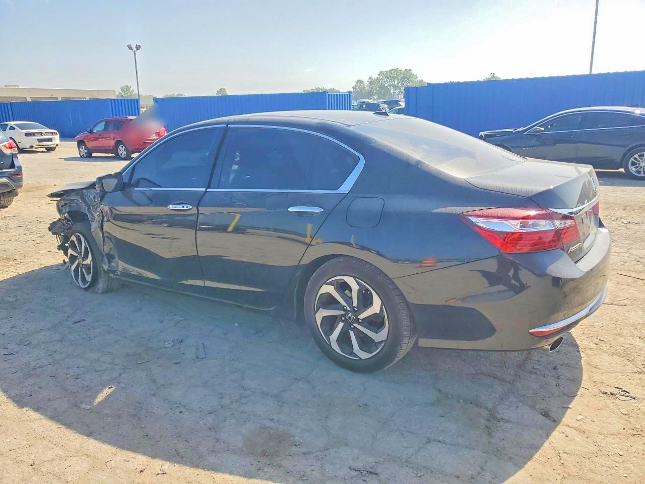1HGCR3F89HA042773 · 2017 HONDA ACCORD · 2/13
