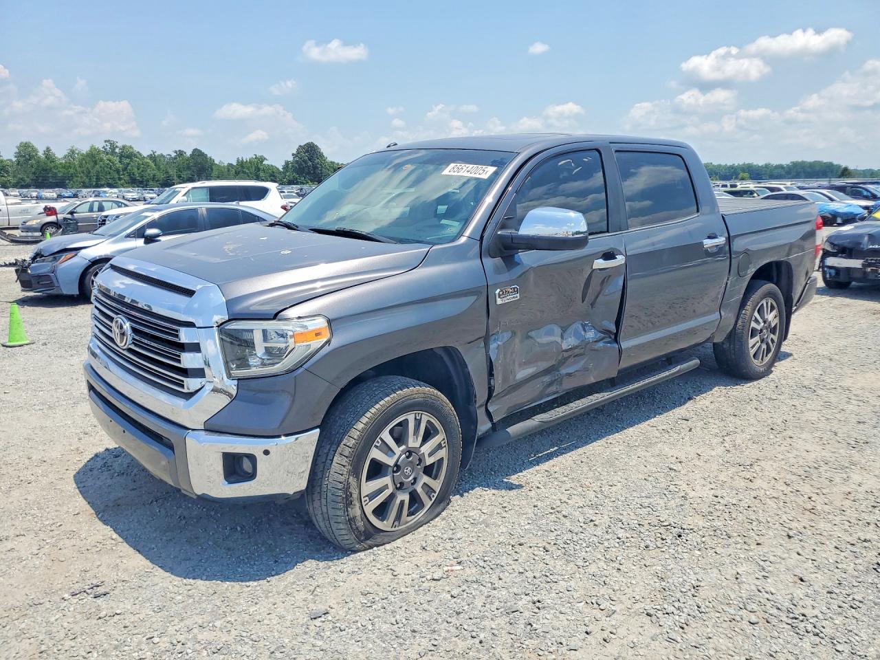 5TFAY5F16JX717313 · 2018 TOYOTA TUNDRA