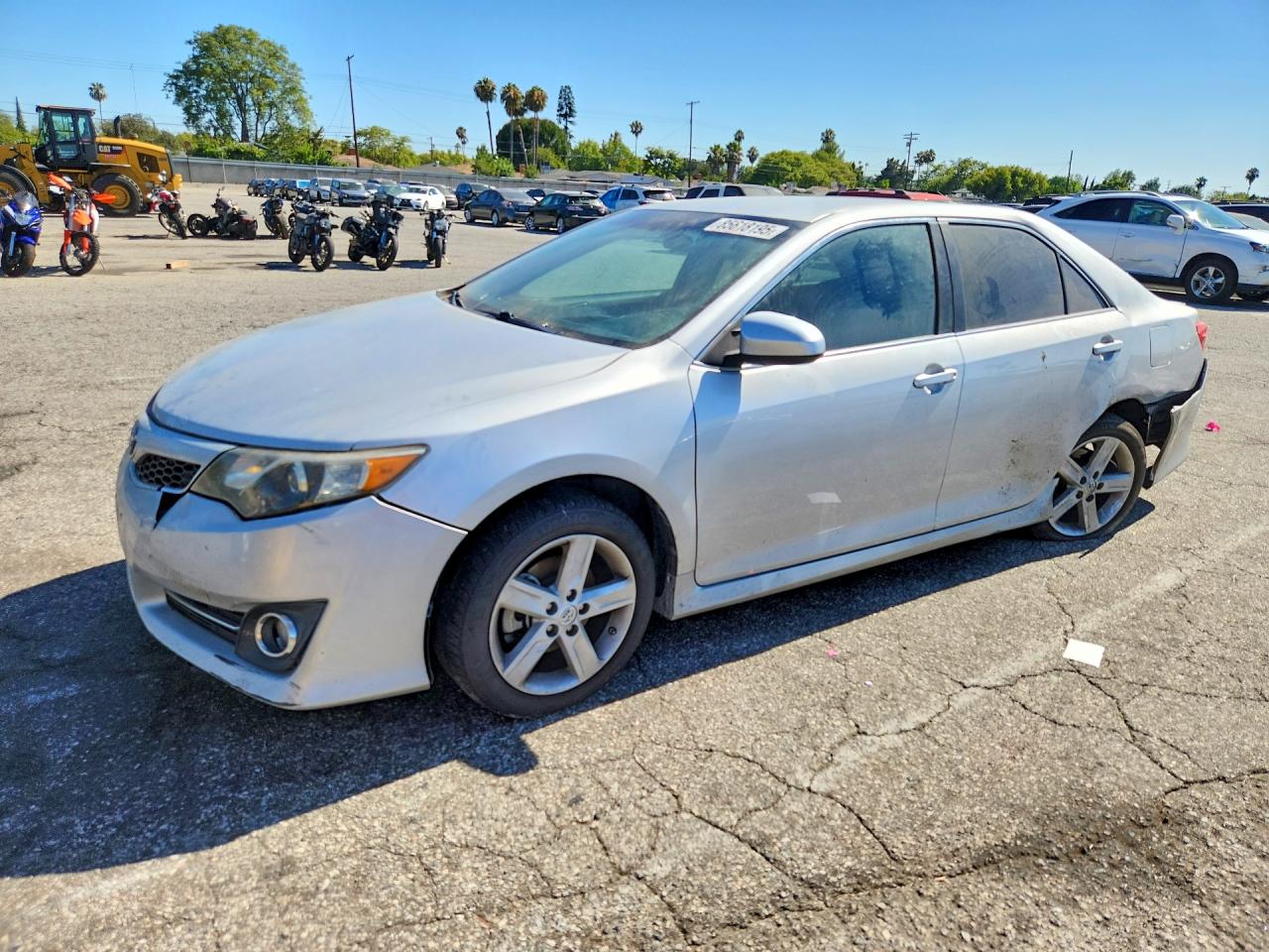 4T1BF1FK0EU325426 · 2014 TOYOTA CAMRY