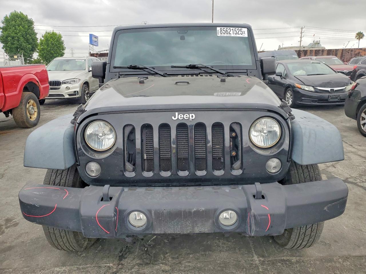 1C4BJWDG2JL908899 · 2018 JEEP WRANGLER UNLIMITED · 5/13