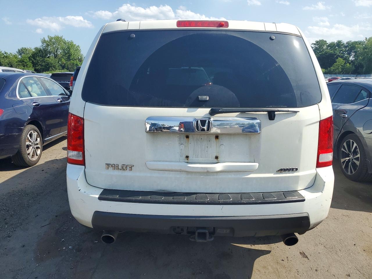 5FNYF4H47BB064900 · 2011 HONDA PILOT · 6/12