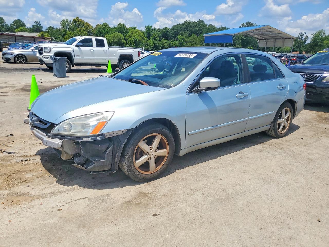1HGCM568X5A003812 · 2005 HONDA ACCORD
