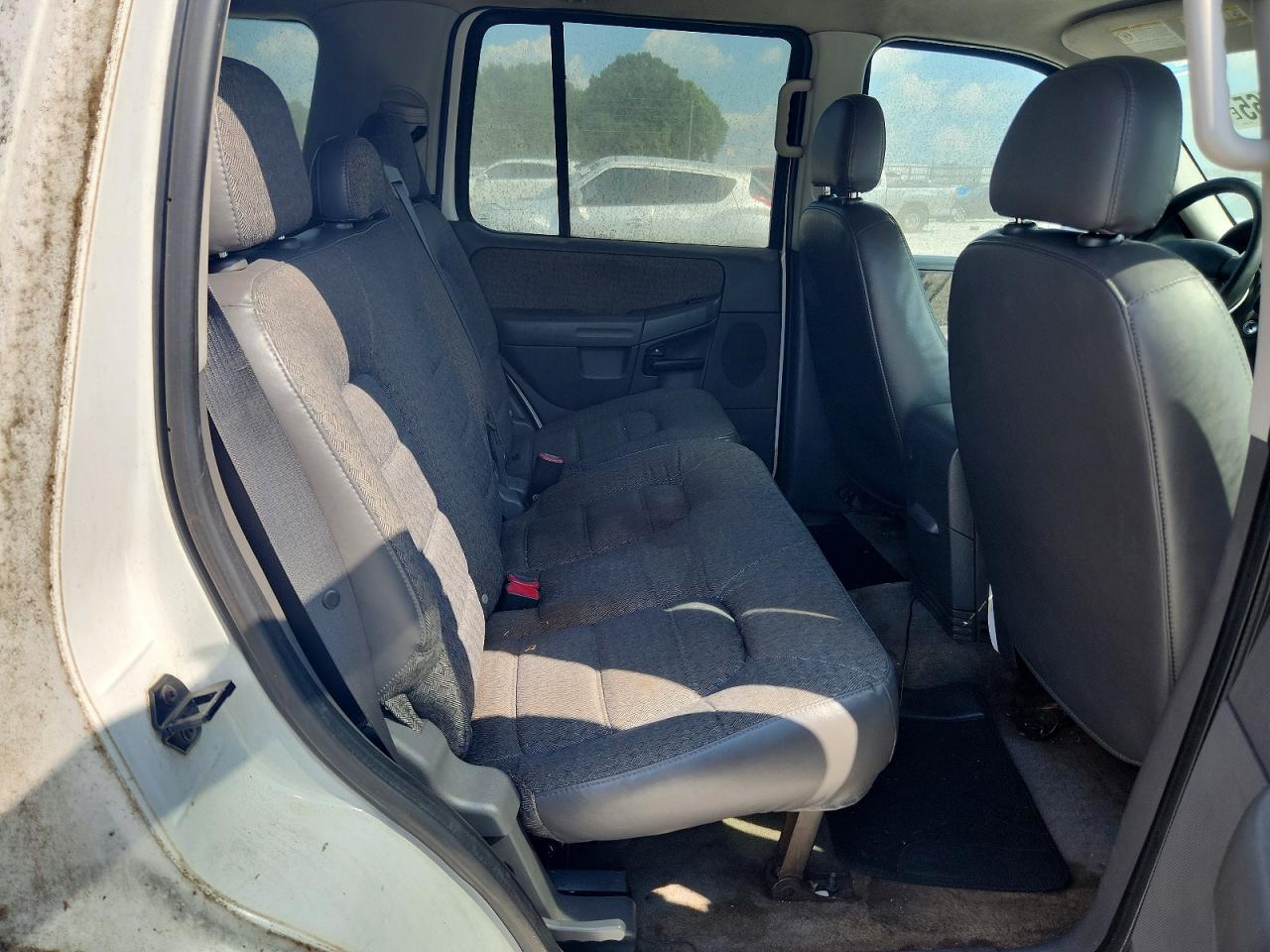 1FMZU62KX3UB30518 · 2003 FORD EXPLORER · 11/13