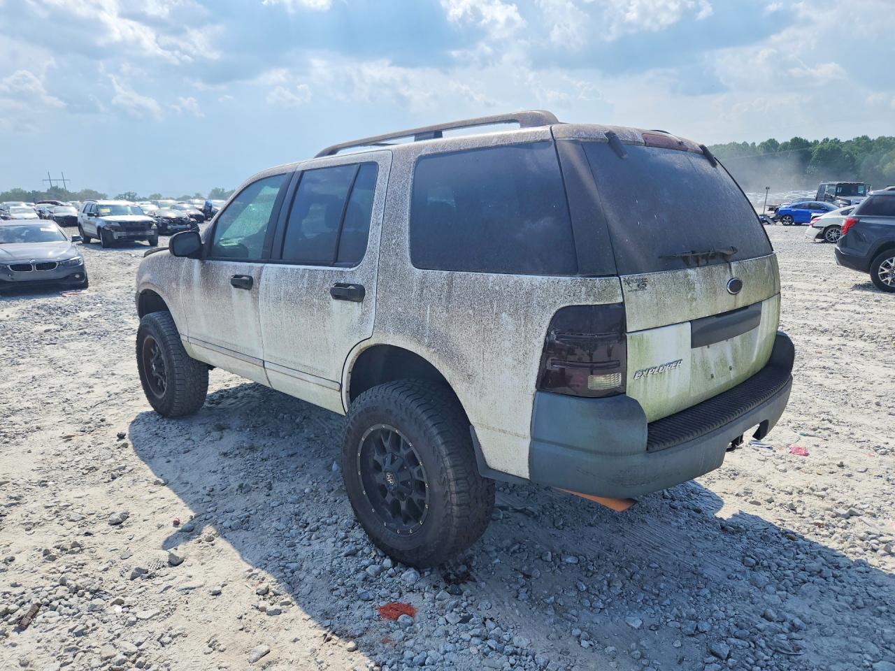 1FMZU62KX3UB30518 · 2003 FORD EXPLORER · 2/13