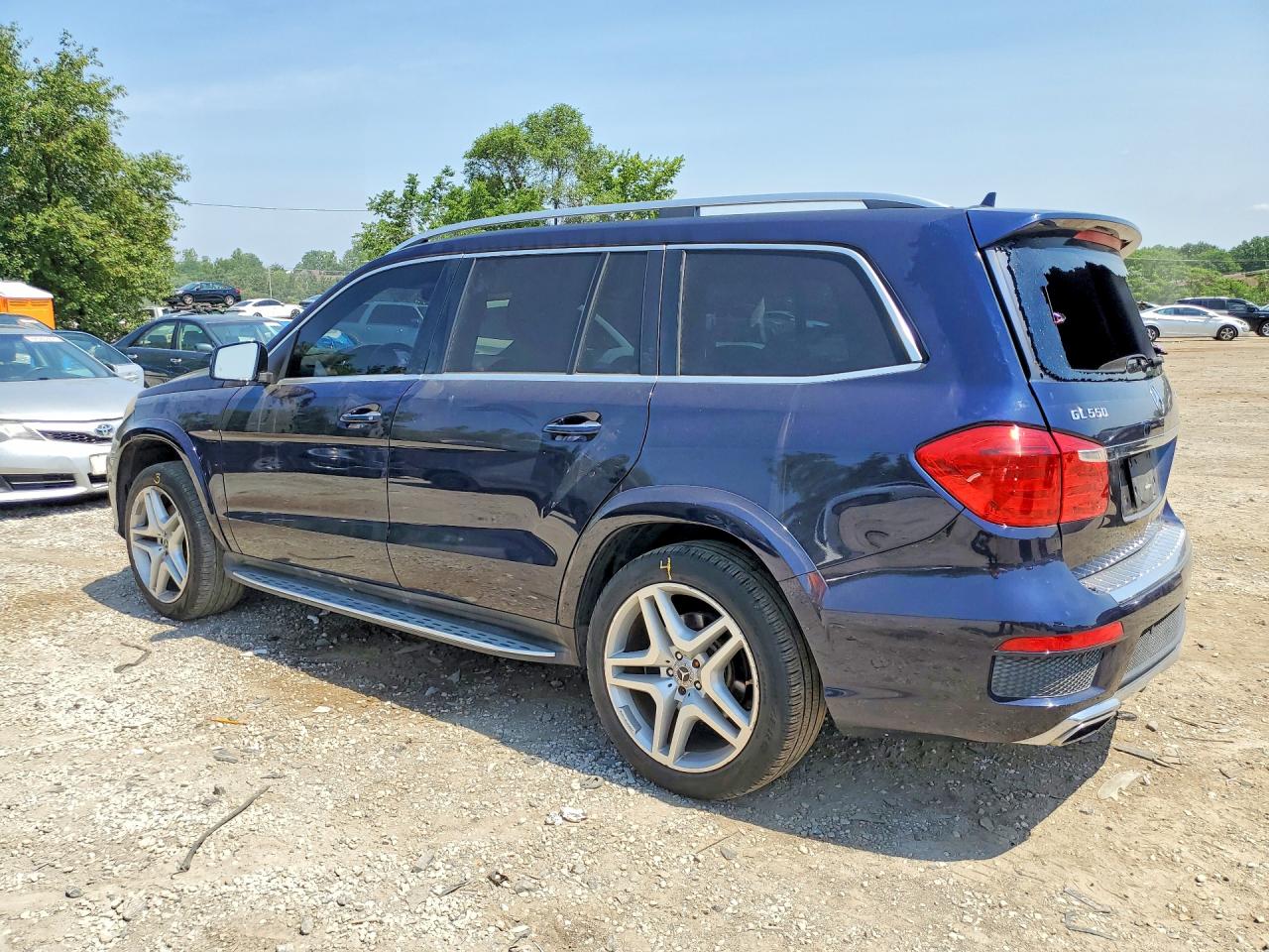 4JGDF7DE5GA641613 · 2016 MERCEDES-BENZ GL · 2/13