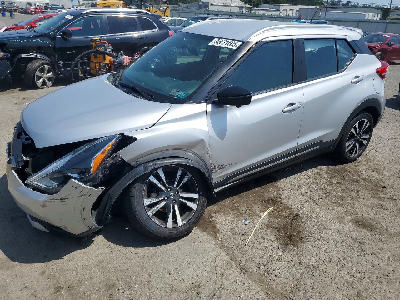 3N1CP5CU4KL496076 · 2019 NISSAN KICKS