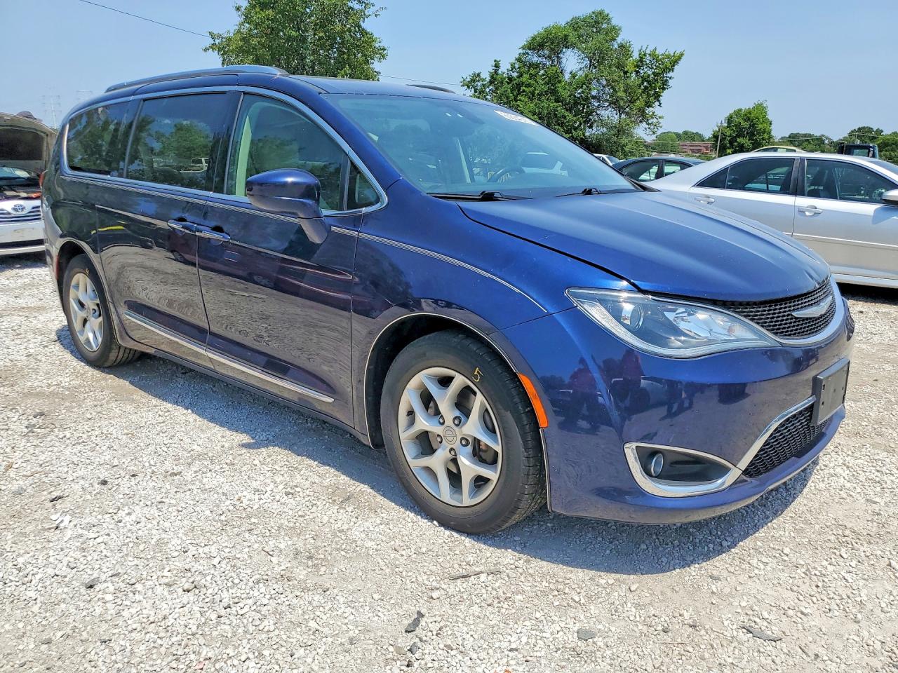 2C4RC1EG5JR189150 · 2018 CHRYSLER PACIFICA · 4/12