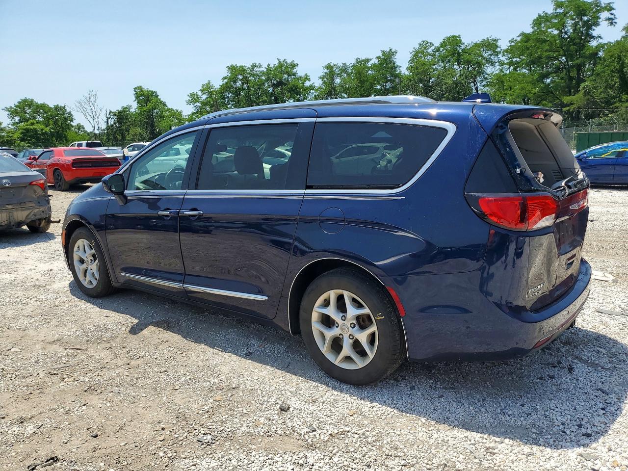 2C4RC1EG5JR189150 · 2018 CHRYSLER PACIFICA · 2/12