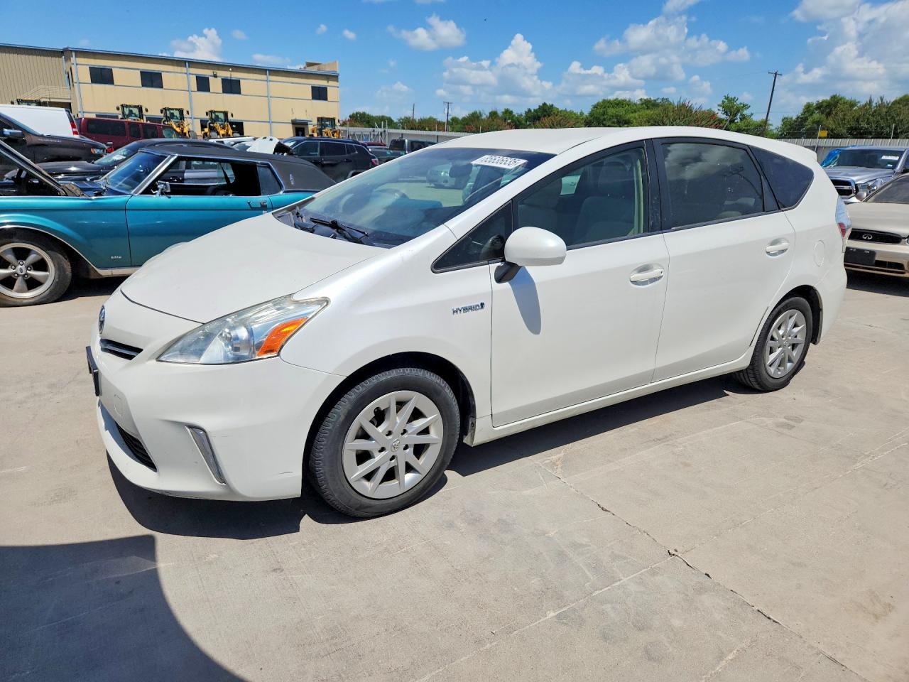 JTDZN3EU5D3205338 · 2013 TOYOTA PRIUS V