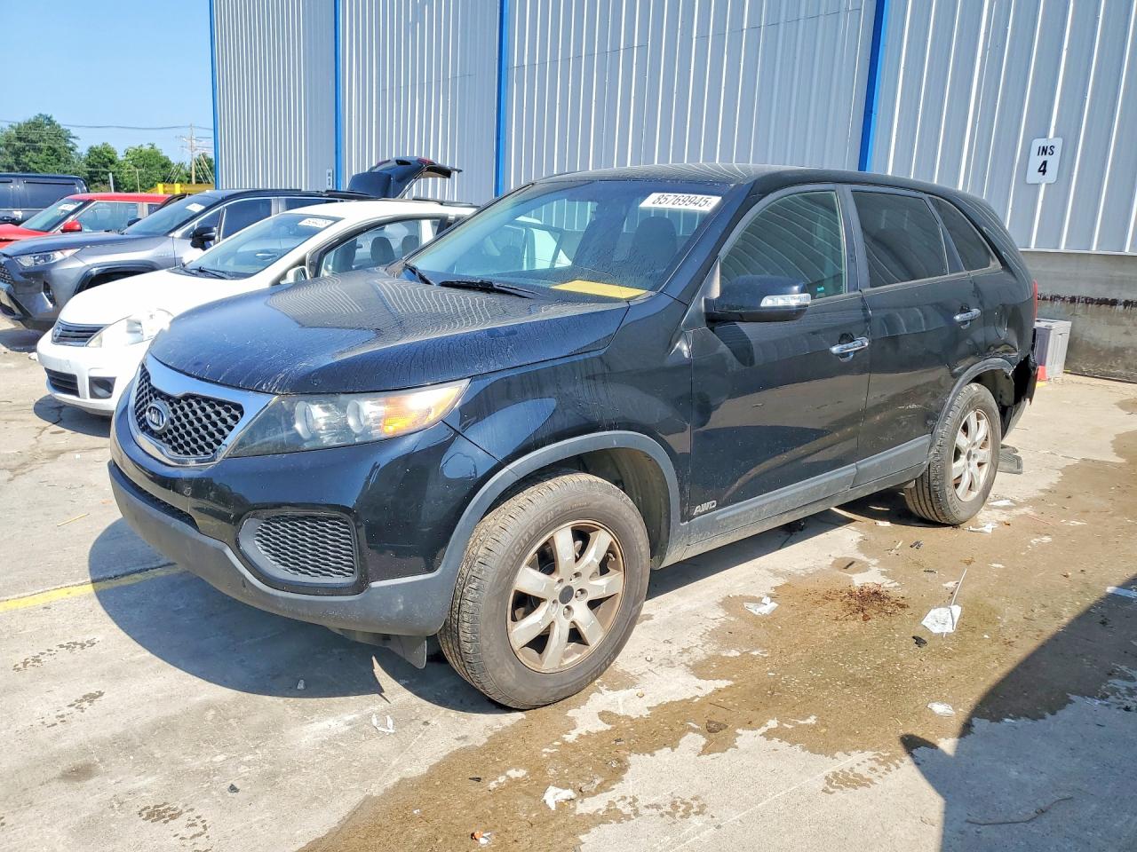 5XYKTCA16BG007864 · 2011 KIA SORENTO