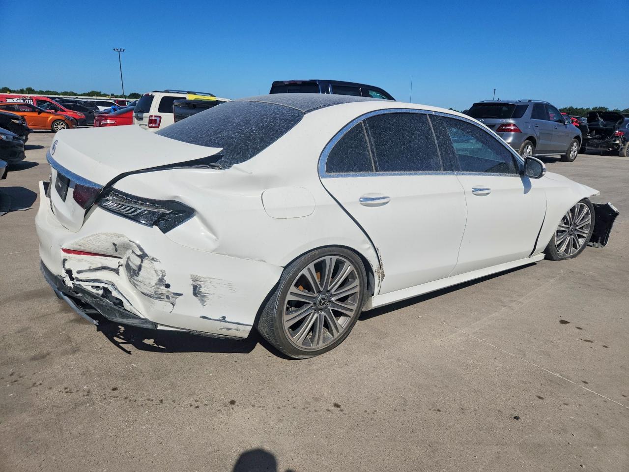 W1KZF8DB0NB080899 · 2022 MERCEDES-BENZ E · 3/12