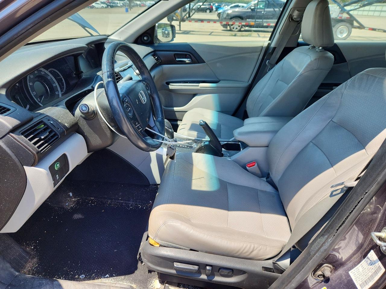 1HGCR2F85FA213610 · 2015 HONDA ACCORD · 7/12