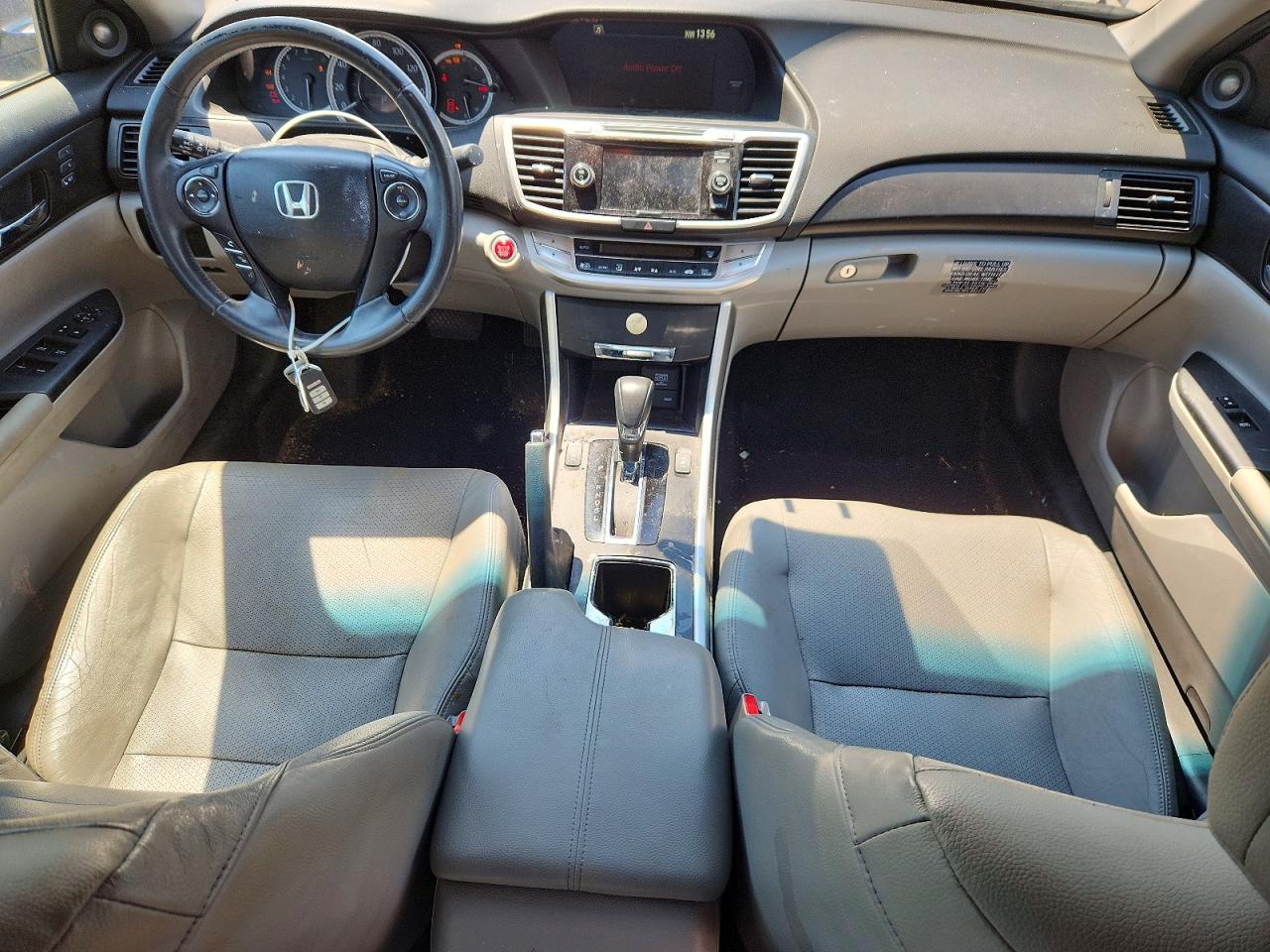 1HGCR2F85FA213610 · 2015 HONDA ACCORD · 8/12